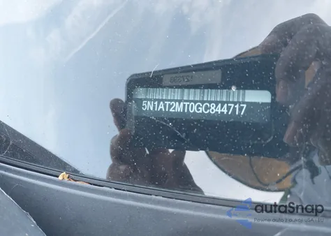 2016 Nissan Rogue Sv z USA, uszkodzony, nr VIN 5N1AT2MT0GC844717